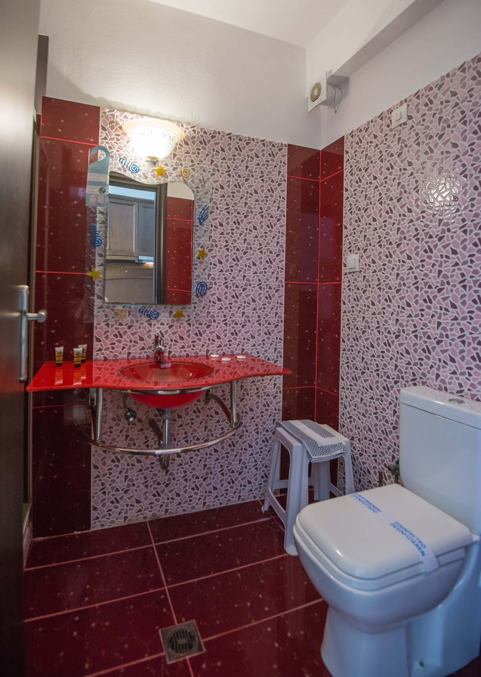 Marilena Apartments Studio Bathroom!